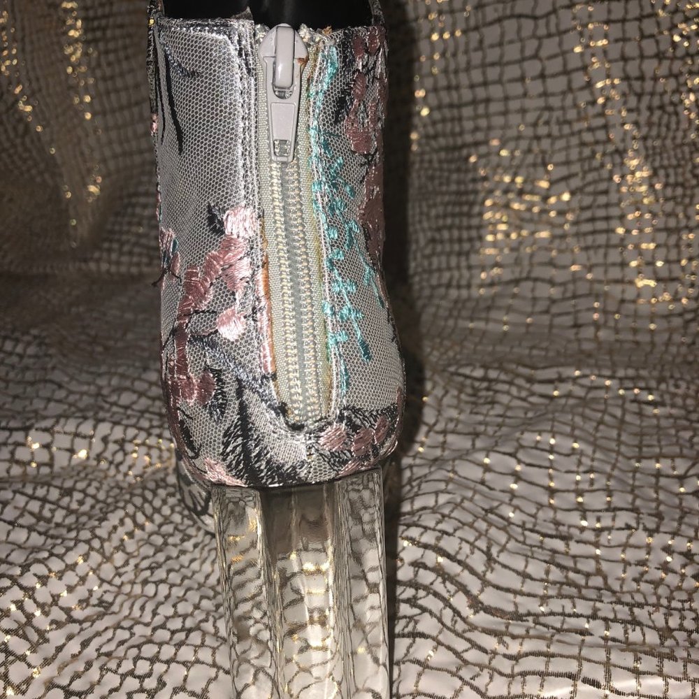 boots - Picture 2 of 3